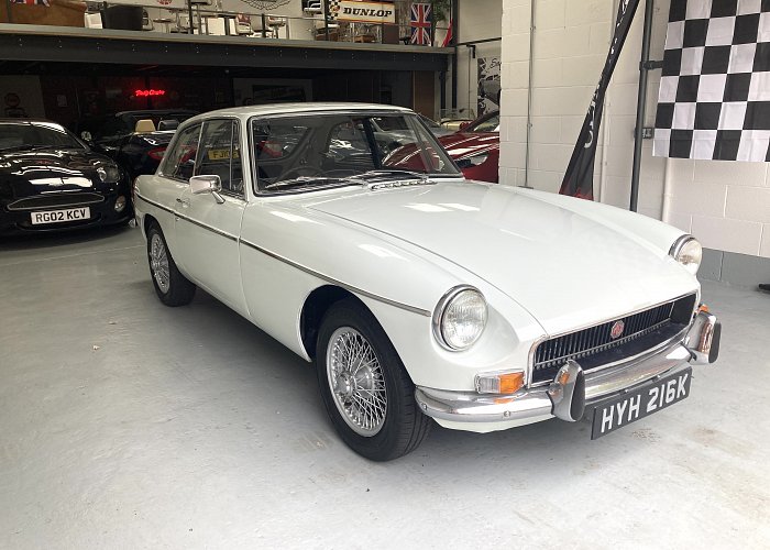 1971 MGB GT - RARE AUTOMATIC 